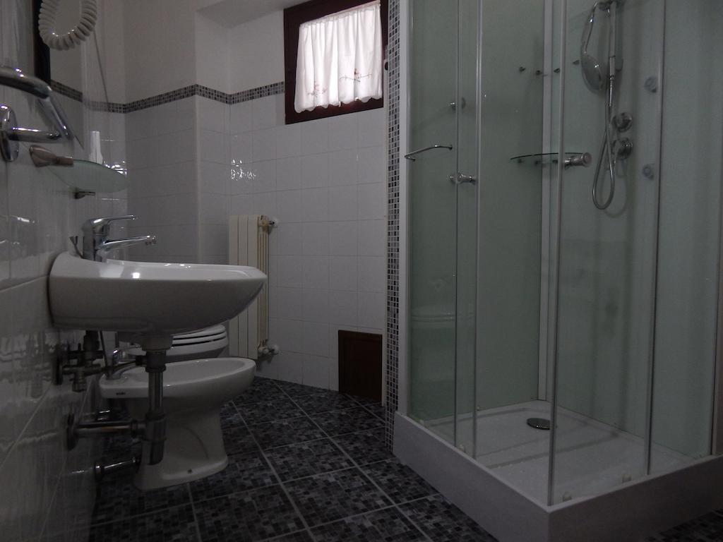 Hotel Il Platano Ottana Kamer foto